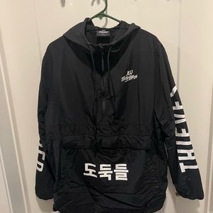 100 Theives original windbreaker. Size Large. Has been worn less than 10 times.
